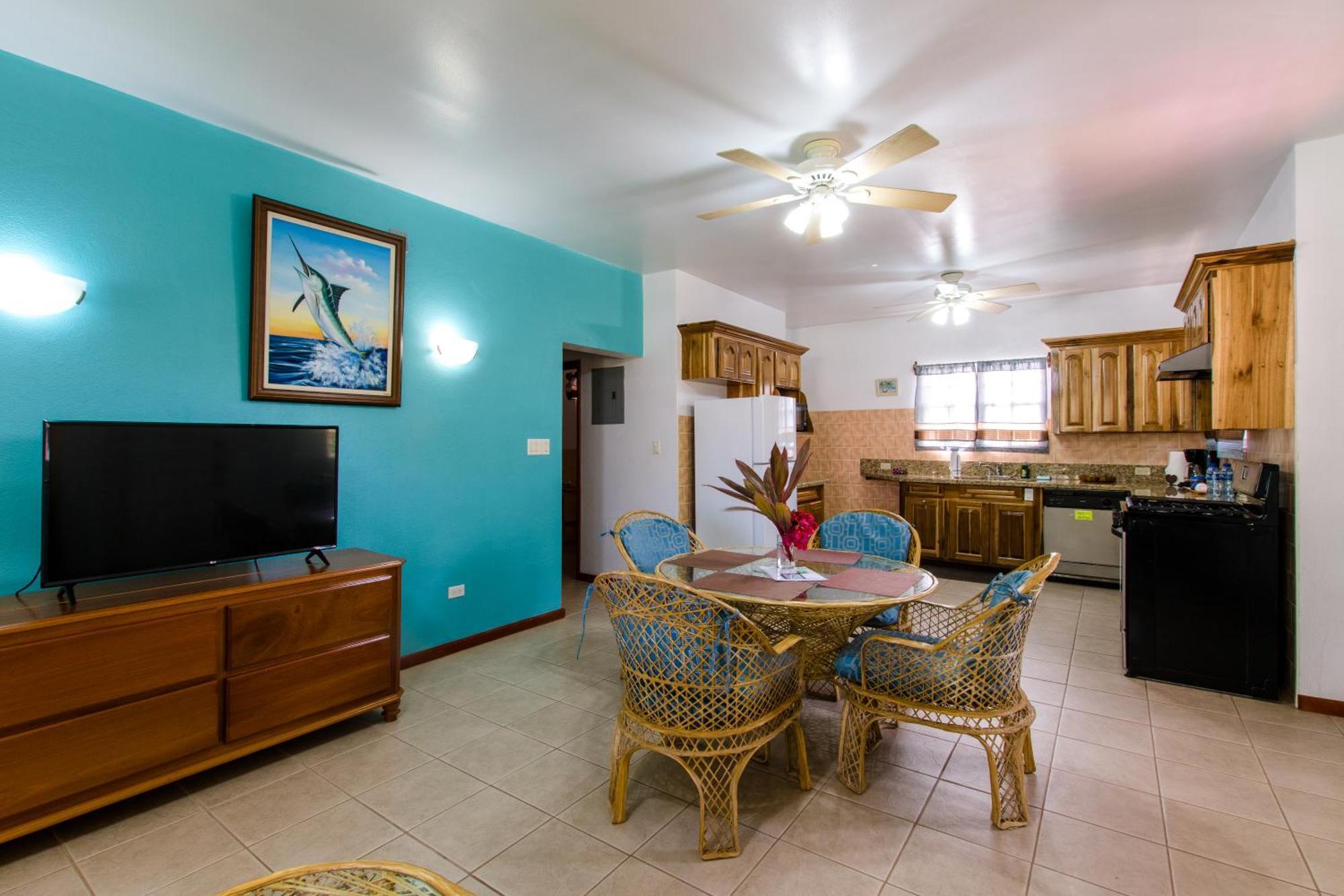 Miramar Suites Placencia Room photo
