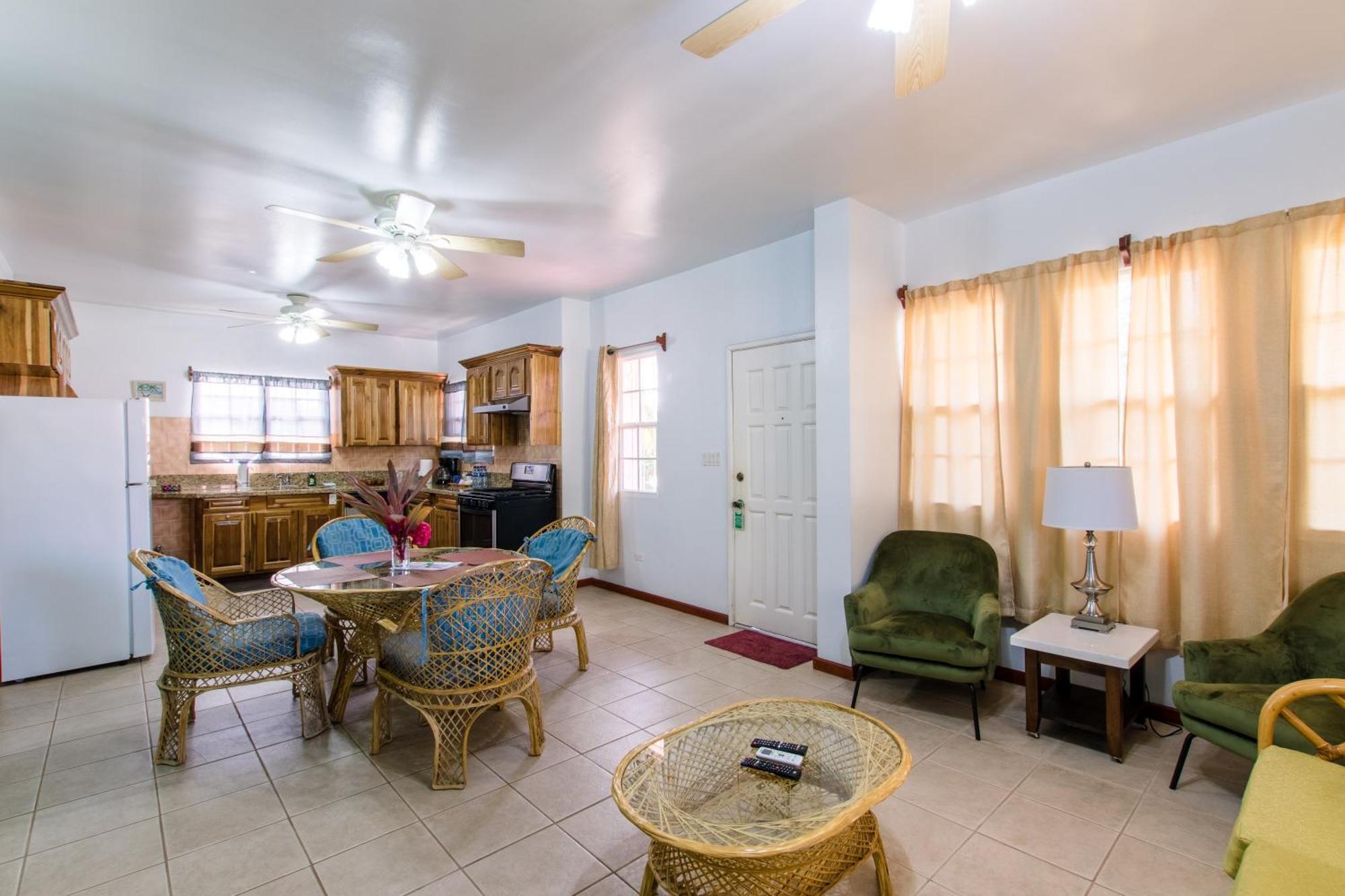 Miramar Suites Placencia Room photo